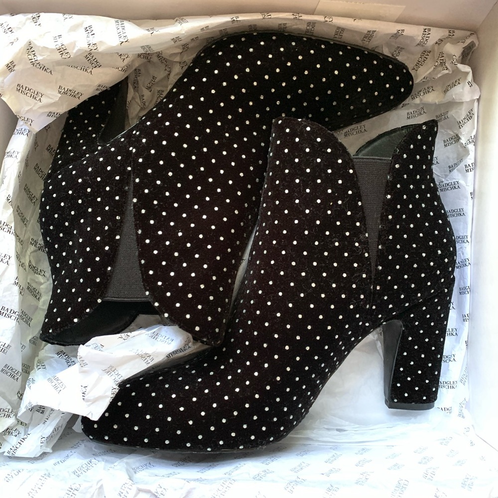 Badgley Mischka Booties - Picture 4 of 7